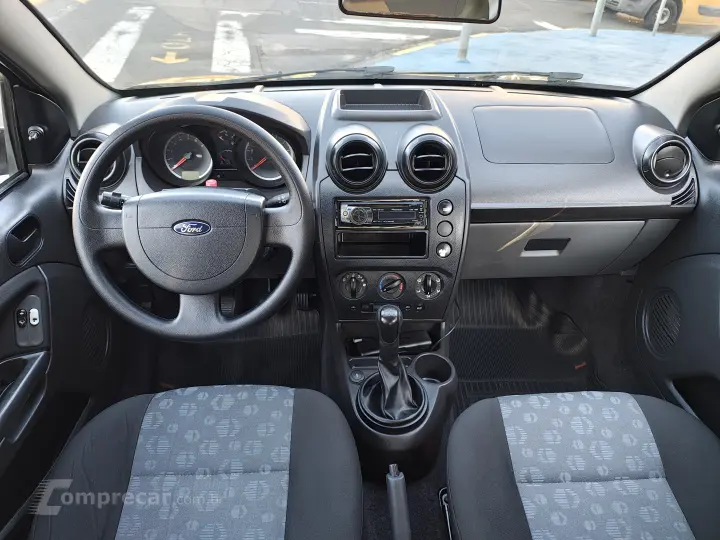 FIESTA 1.6 MPI Hatch 8V