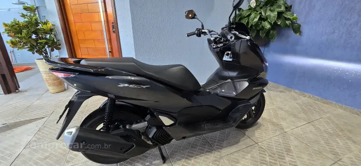 PCX 150 DLX