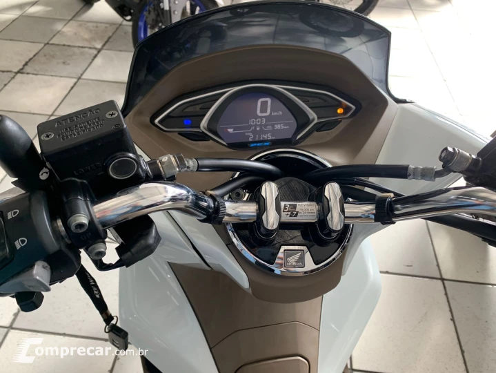 PCX DLX ABS