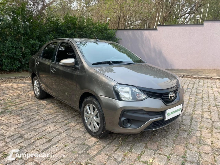 ETIOS 1.5 X Plus Sedan 16V