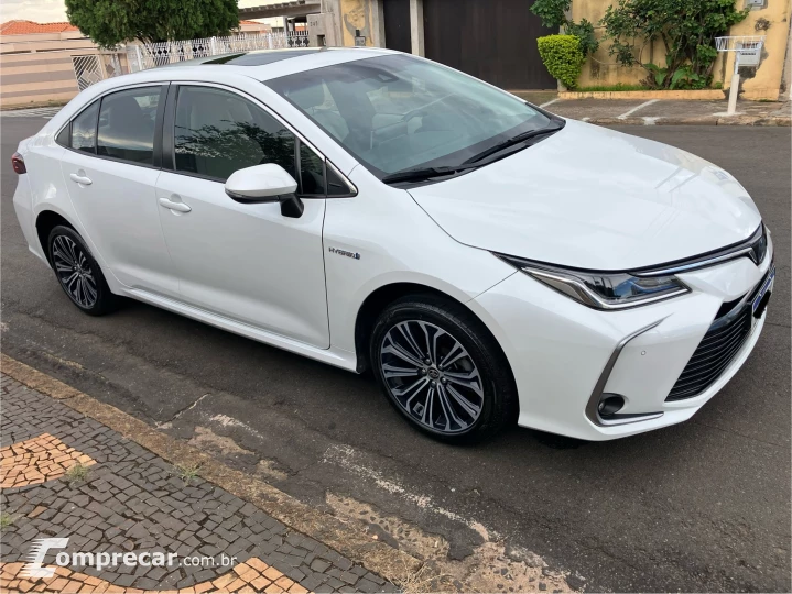 COROLLA 1.8 VVT-I Hybrid Altis Premium