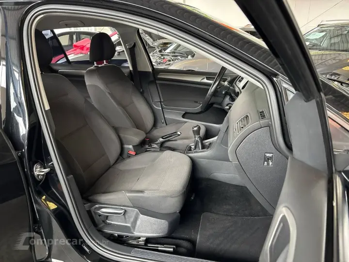 Golf Comfortline 1.0 TSI Total Flex Mec.