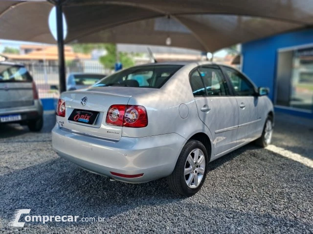 POLO SEDAN - 1.6 MI COMFORTLINE 8V 4P AUTOMATIZADO