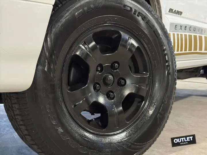 BLAZER 4.3 SFI DLX EXECUTIVE 4X2 V6 12V GASOLINA