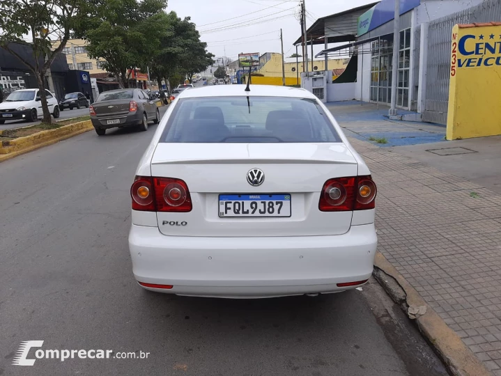 POLO SEDAN 1.6 MI Comfortline 8V