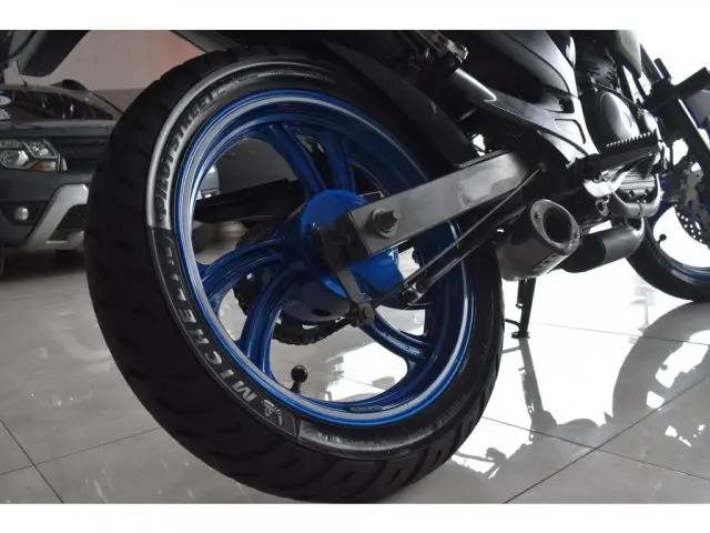 YS 250 FAZER - Street