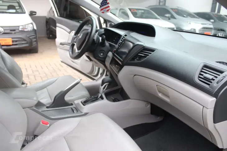 Civic 2.0 16V 4P FLEX EXR AUTOMÁTICO