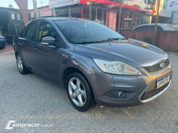 Focus Sedan 2.0 16V 4P S FLEX