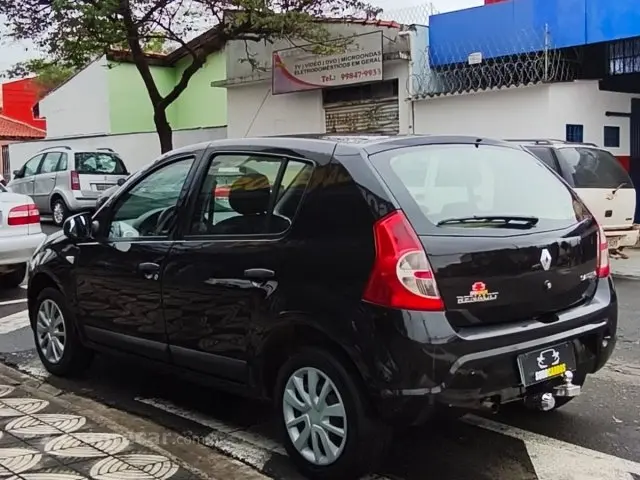 SANDERO - 1.6 EXPRESSION 8V 4P MANUAL