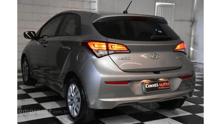 HB20 - 1.6 COMFORT PLUS 16V 4P AUTOMÁTICO