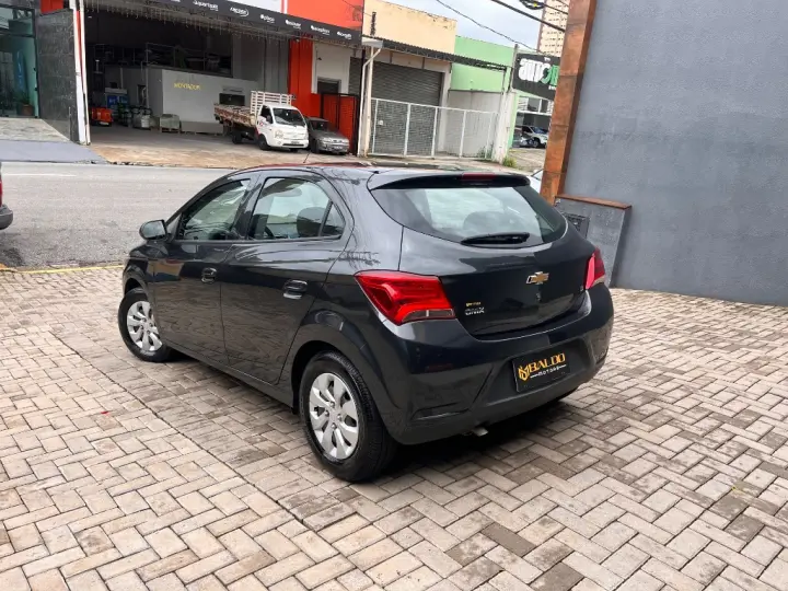 ONIX HATCH LT 1.0 8V FlexPower 5p Mec.