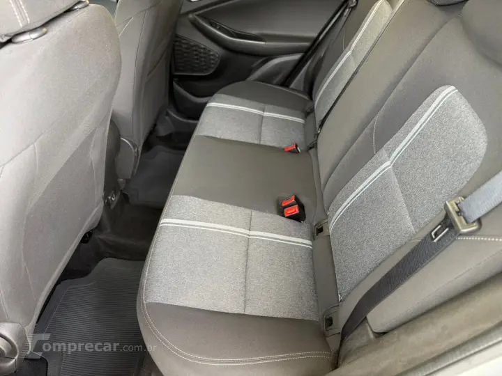 TRACKER LT 1.0 Turbo 12V Flex Aut.