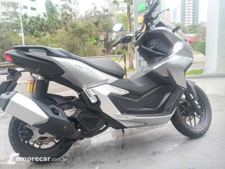Adv 160 abs