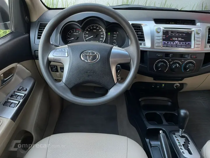 HILUX SW4 2.7 SR 7 LUGARES 4X2 16V FLEX 4P AUTOMÁTICO