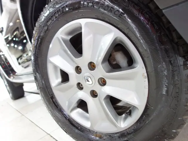 DUSTER OROCH - 1.6 16V DYNAMIQUE 4P MANUAL