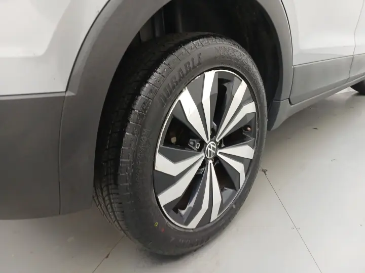T-CROSS 1.0 200 TSI TOTAL FLEX AUTOMÁTICO