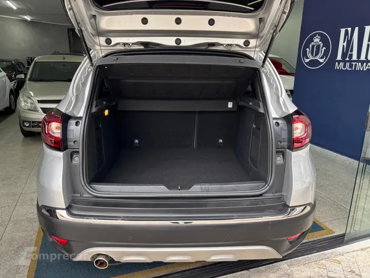 CAPTUR Intense 2.0 16V Flex 5p Aut.