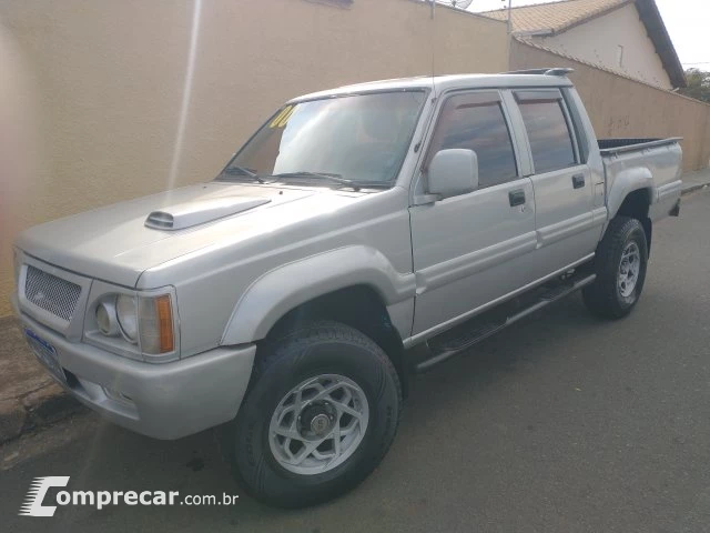 L200 - 2.5 GLS 4X4 CD 8V TURBO 4P MANUAL