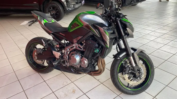 KAWASAKI Z900