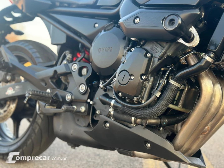 XJ6 N