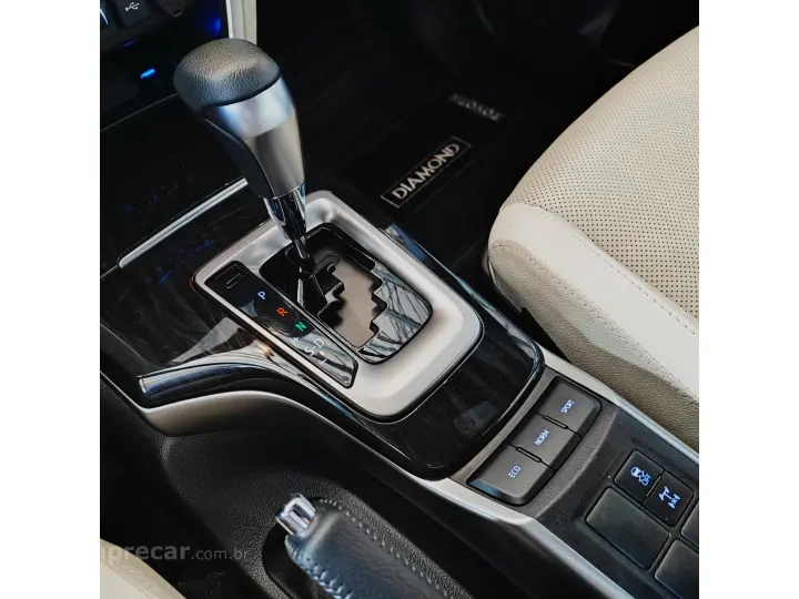 HILUX SW4 2.8 D-4D TURBO DIESEL DIAMOND 7L 4X4 AUTOMÁTICO