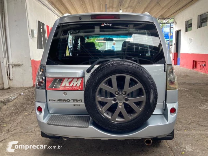 PAJERO TR4 2.0 FLEX 16V 4X2 AUT.