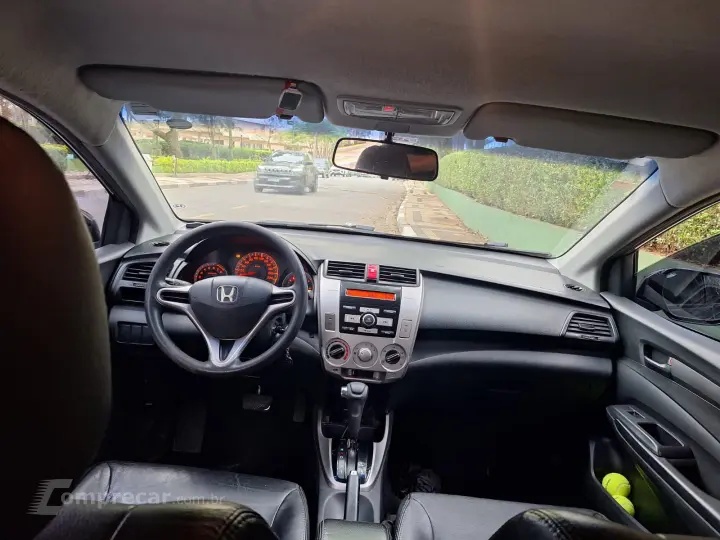 CITY 1.5 LX Sedan 16V