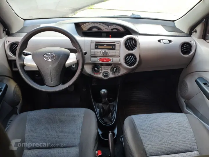 Etios Hatch 1.3 16V 4P FLEX XS