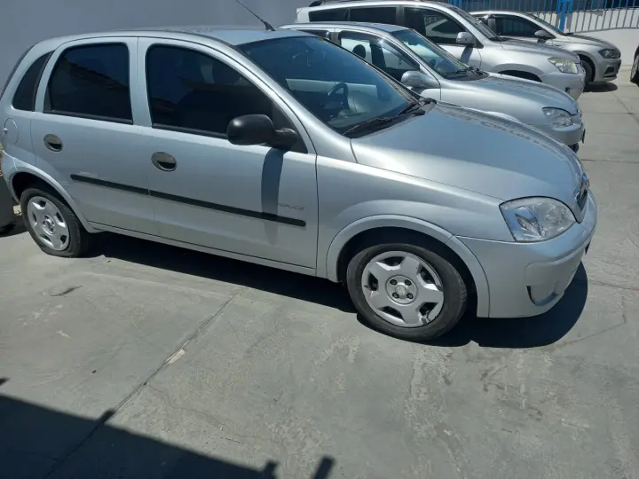 Corsa hatch  1.0