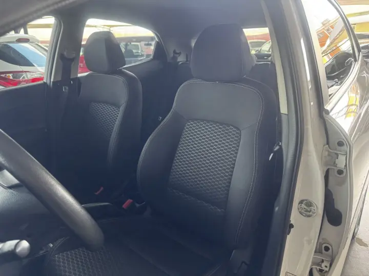 HB 20 Hatch 1.0 12V 4P FLEX VISION