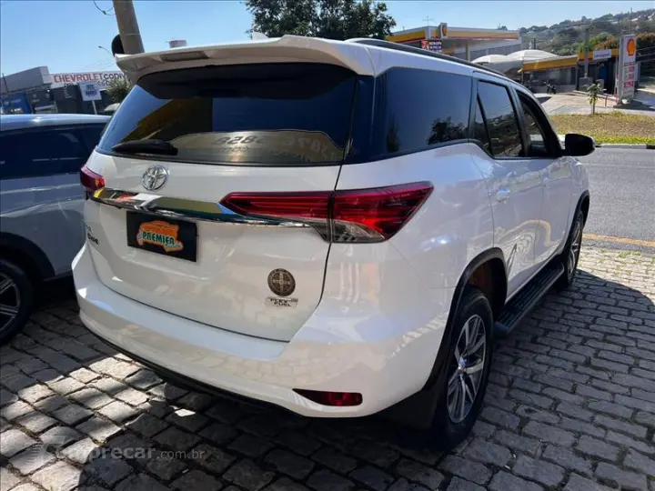 HILUX SW4 2.7 SR 4X2 16V