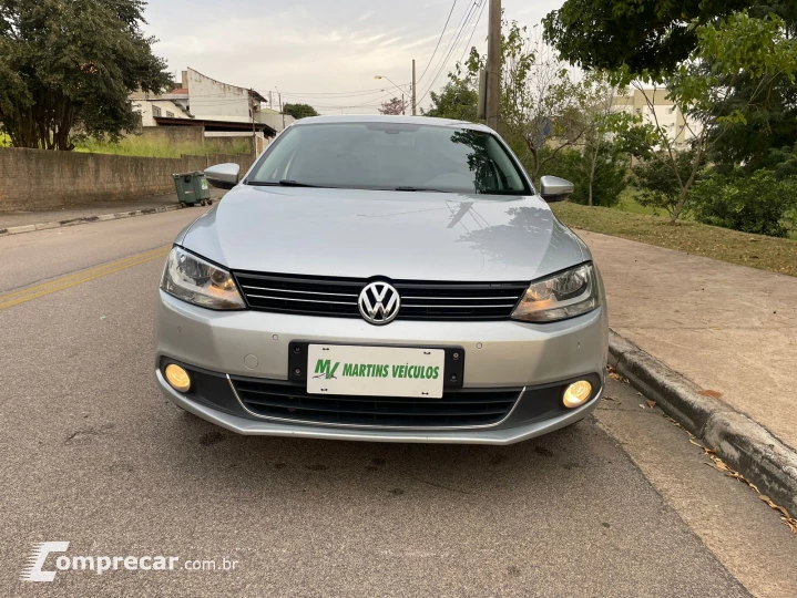 JETTA 2.0 TSI Highline