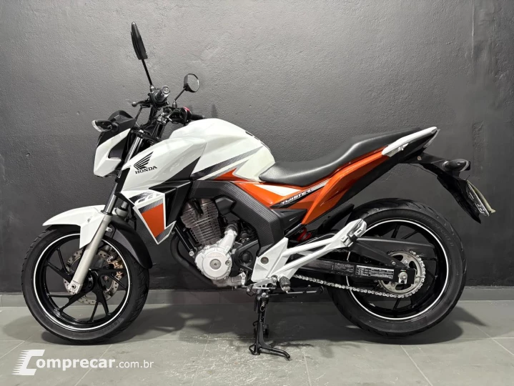 CB 250 TWISTER CBS