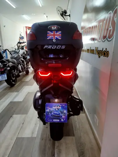 XMAX 250