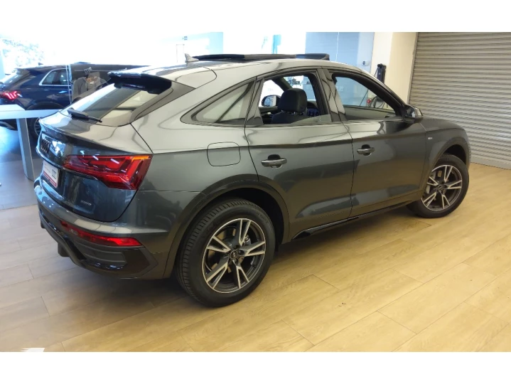 Q5 2.0 55 TFSIE PHEV SPORTBACK PERFORMANCE BLACK QUATTRO S T