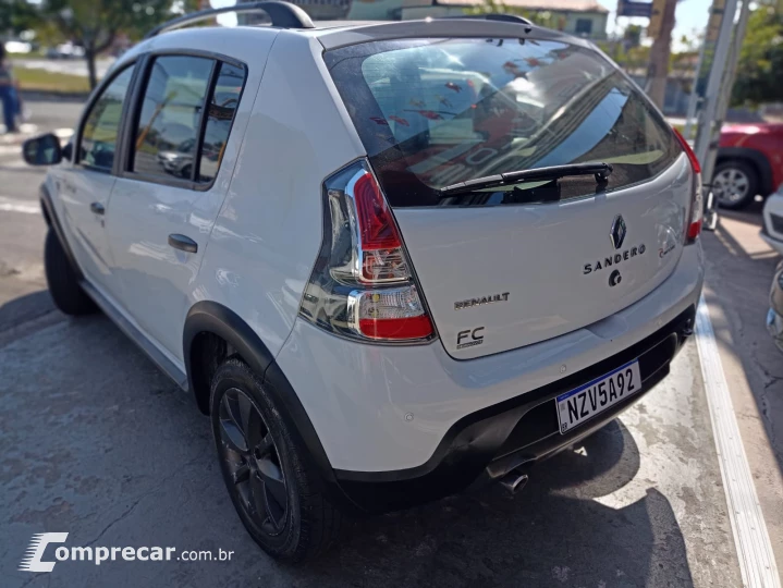 SANDERO 1.6 16V SCE Stepway