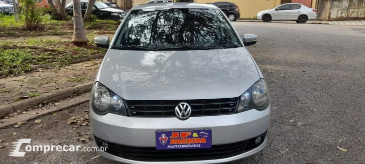 POLO SEDAN 1.6 MI 8V