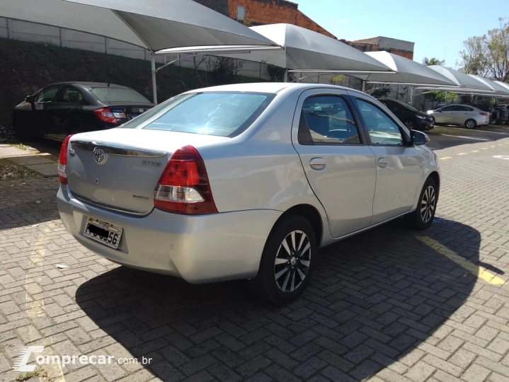 ETIOS 1.5 Platinum Sedan 16V