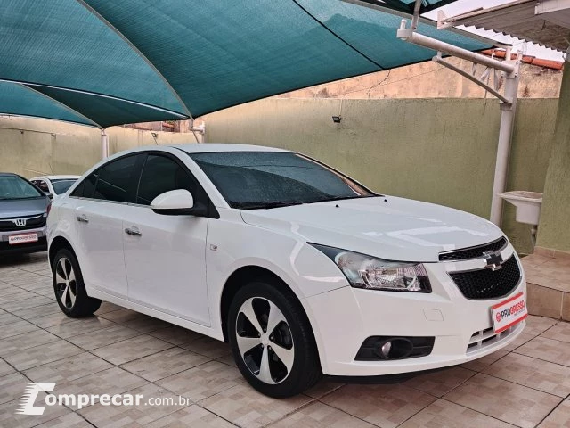 CRUZE SEDAN - 1.8 LT 16V 4P AUTOMÁTICO