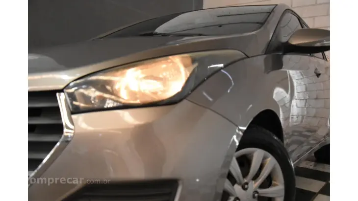 HB20 - 1.6 COMFORT PLUS 16V 4P AUTOMÁTICO