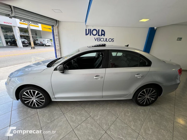 JETTA 2.0 TSI Highline 211cv