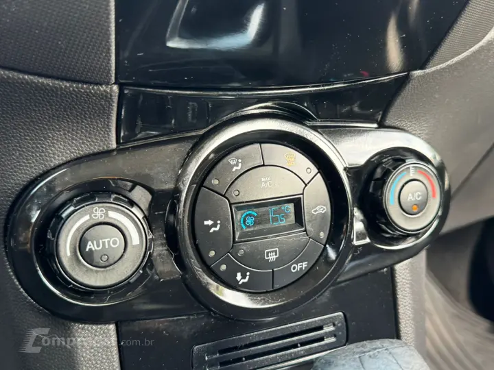 FIESTA 1.6 Titanium Hatch 16V