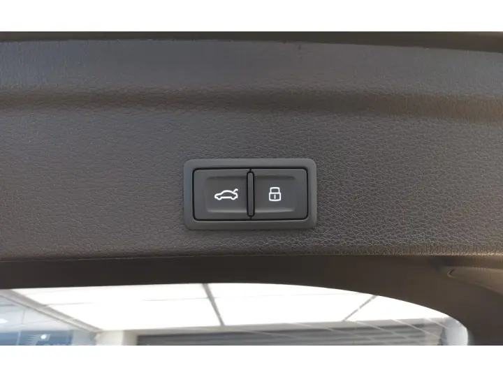 Q3 2.0 40 TFSI GASOLINA SPORTBACK PERFORMANCE BLACK QUATTRO