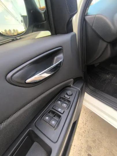 Bravo ESSENCE Dualogic 1.8 Flex 16V 5p