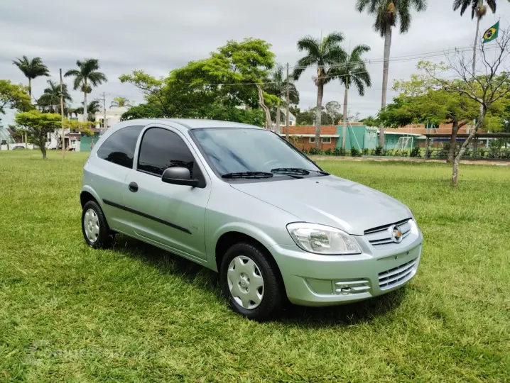 CELTA 1.0 MPFI Life 8V