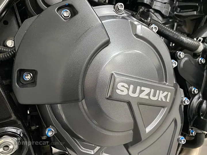 SUZUKI GSX-8S