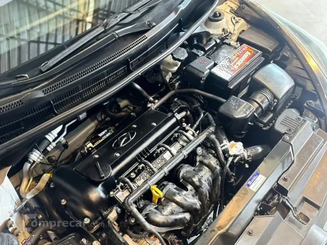 HB20S - 1.6 COMFORT PLUS 16V 4P AUTOMÁTICO