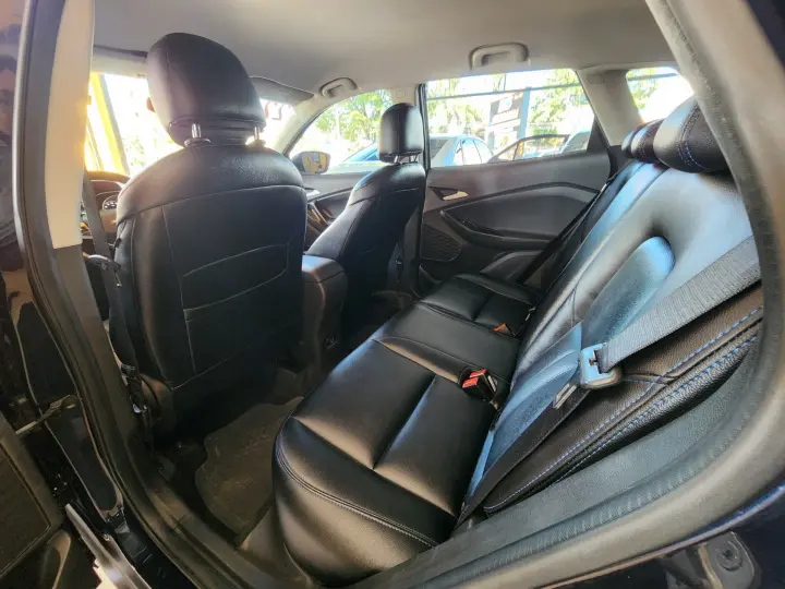 TRACKER LT 1.0 Turbo 12V Flex Aut.