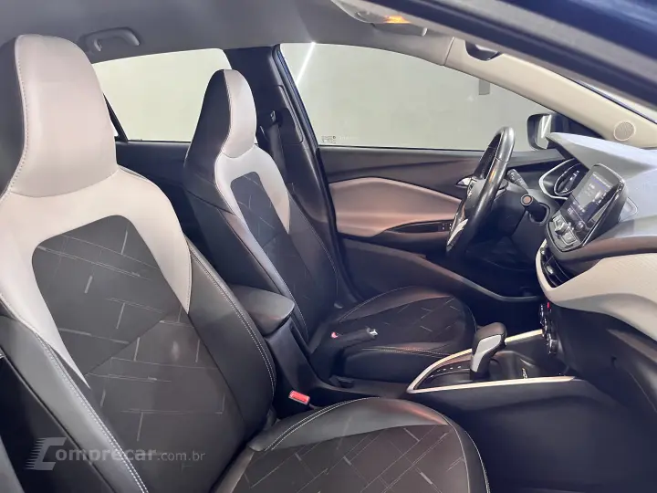 ONIX 1.0 Turbo Premier