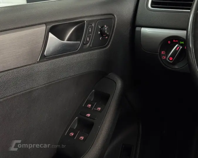 JETTA Highline 2.0 TSI 16V 4p Tiptronic DSG